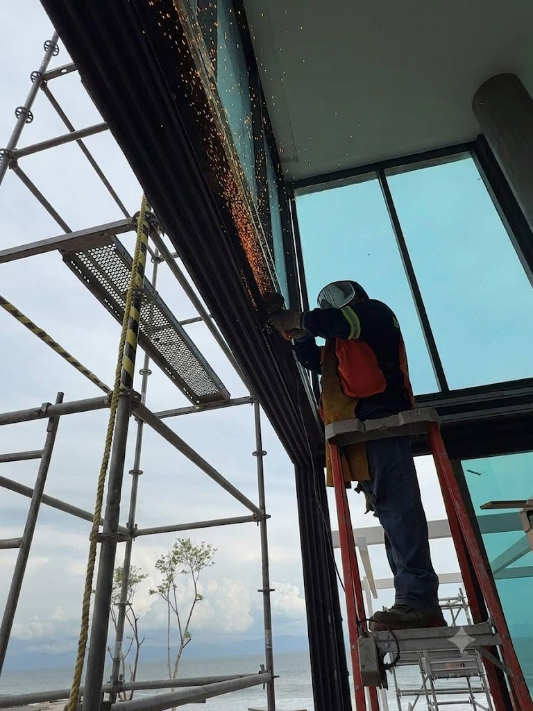 Trabajos de estructura en Bahía de Banderas, Nayarit